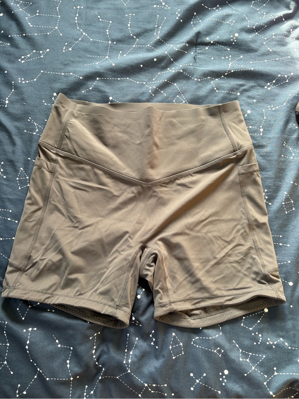 NEW LISTING ✨ Gray Halara Black Bike Shorts